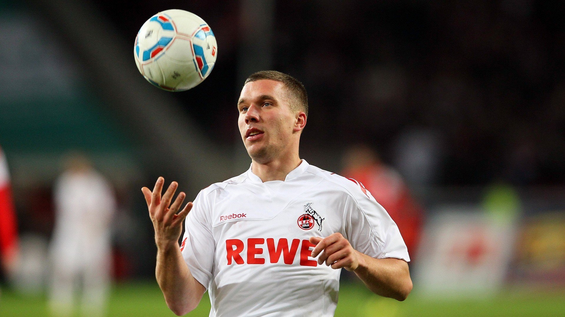 中国香港队未来如何借助科技与数据分析加强技术训练,规划香港球员